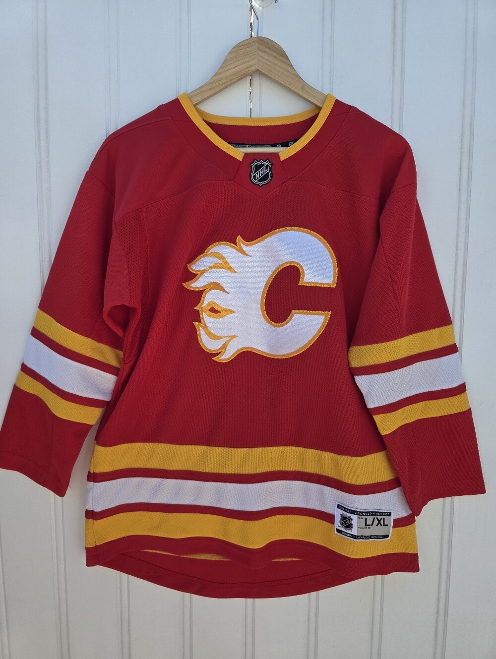 NHL Calgary Flames Hockey Jersey Red Orange Youth Large/XL